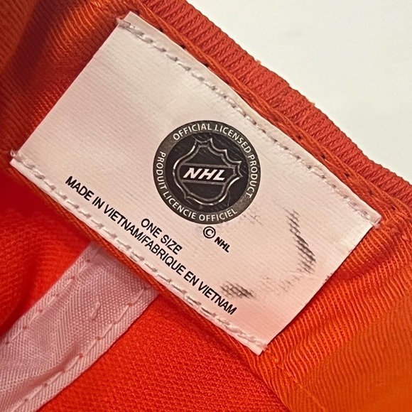 NHL Philadelphia Flyers Fan Favorites Cap Adjustable One Size Black Orange - Picture 8 of 10